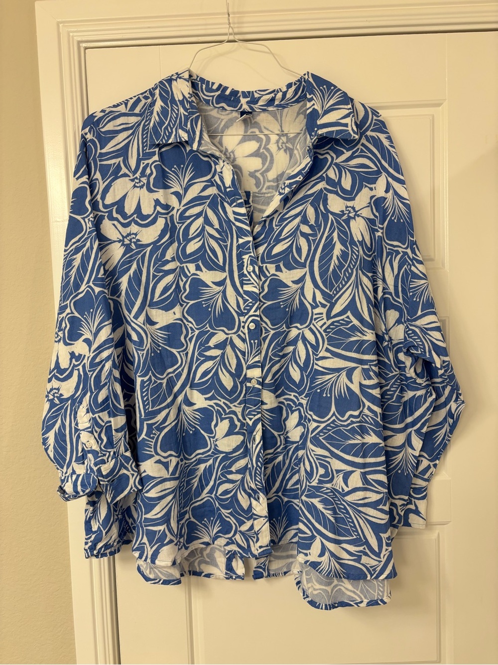 Old Navy 3X Floral Top with open back and ties